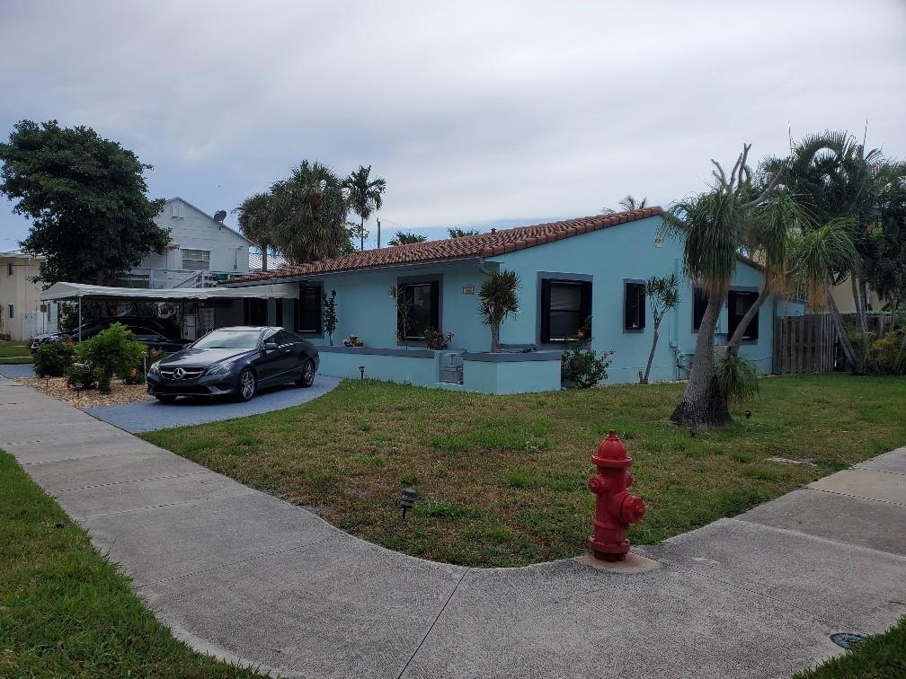 Investors dream! Amazing location- MUST SEE walk to the beach. Between the intracostal and beach. Pool house- very private, 3 bedrooms 2.5 bathrooms.

This property you can add on or build multifamily or townhouses