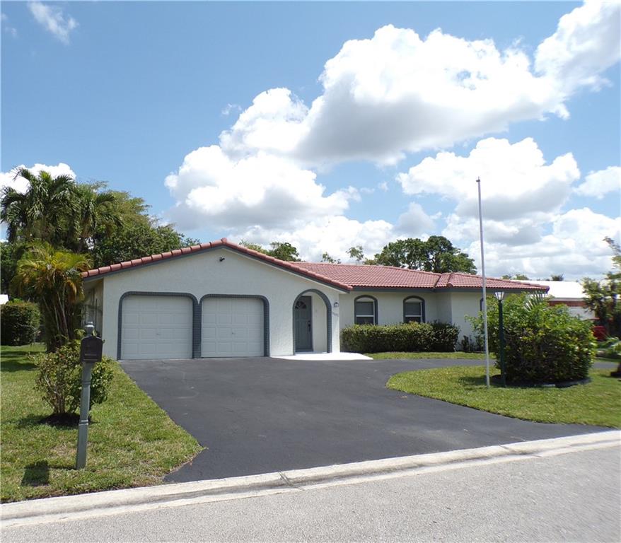 10651 NW 44th St, Coral Springs, FL 33065