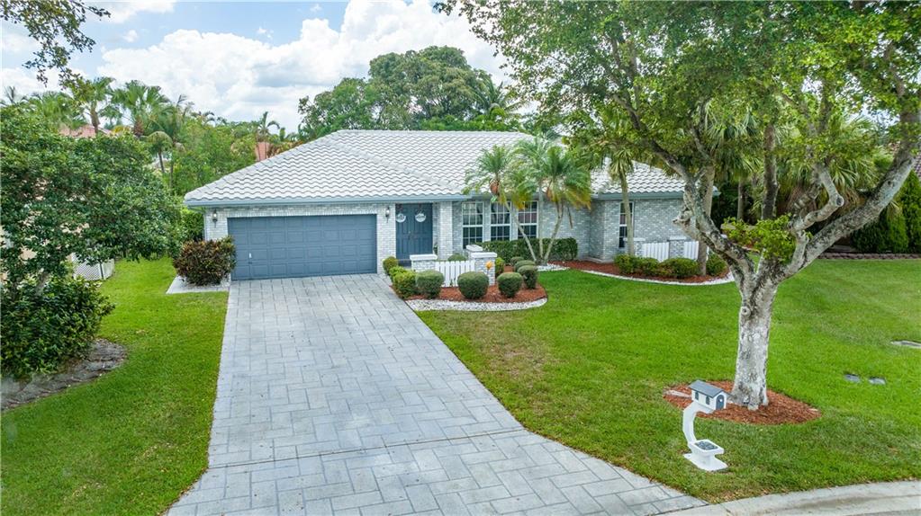 5606 NW 62nd Ave, Coral Springs, FL 33067