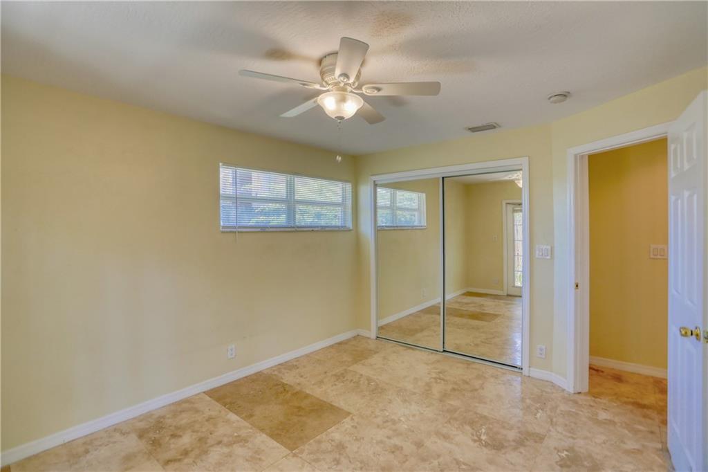 1330 Holly Heights Dr 4