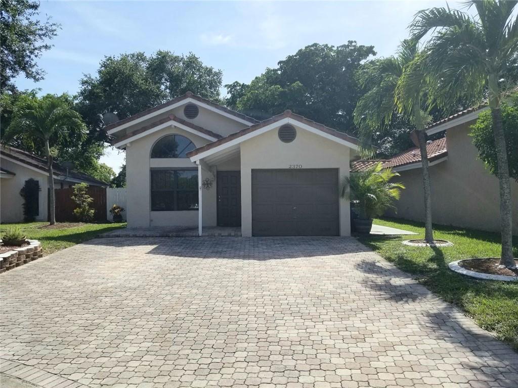 2370 NW 122 Dr, Coral Springs, FL 33065