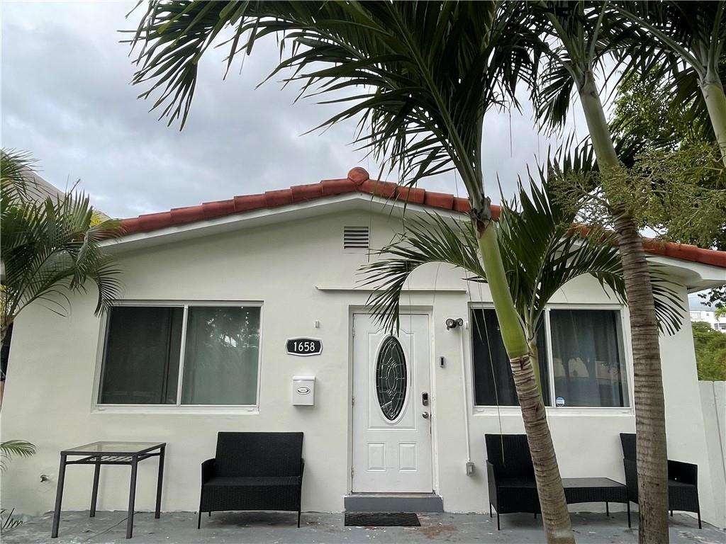 1658 Madison St, Hollywood, FL 33020