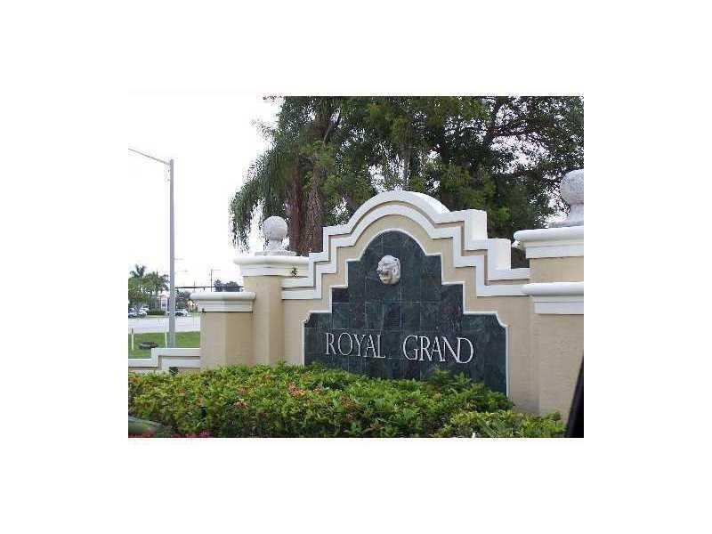 2640 S University Dr 125, Davie, FL 33328