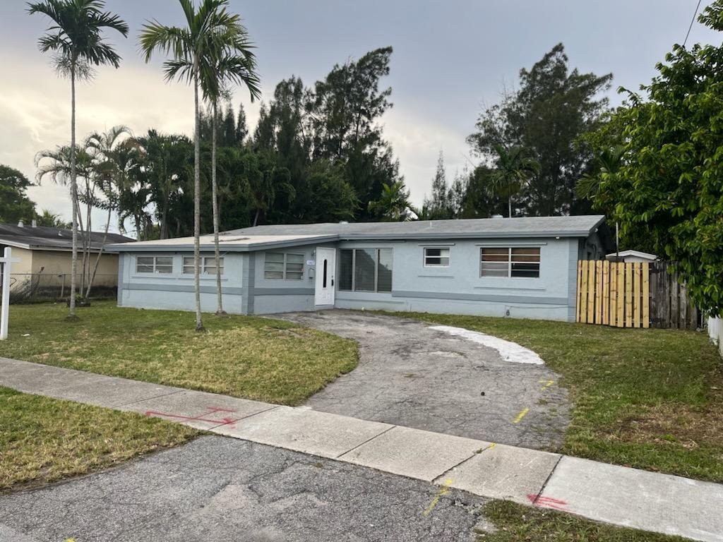 1467 NW 63rd Ave, Sunrise, FL 33313