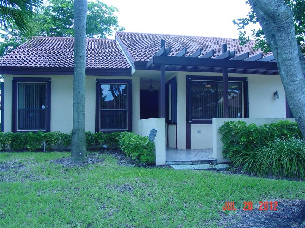 7225 Solandra Ln, Tamarac, FL 33321