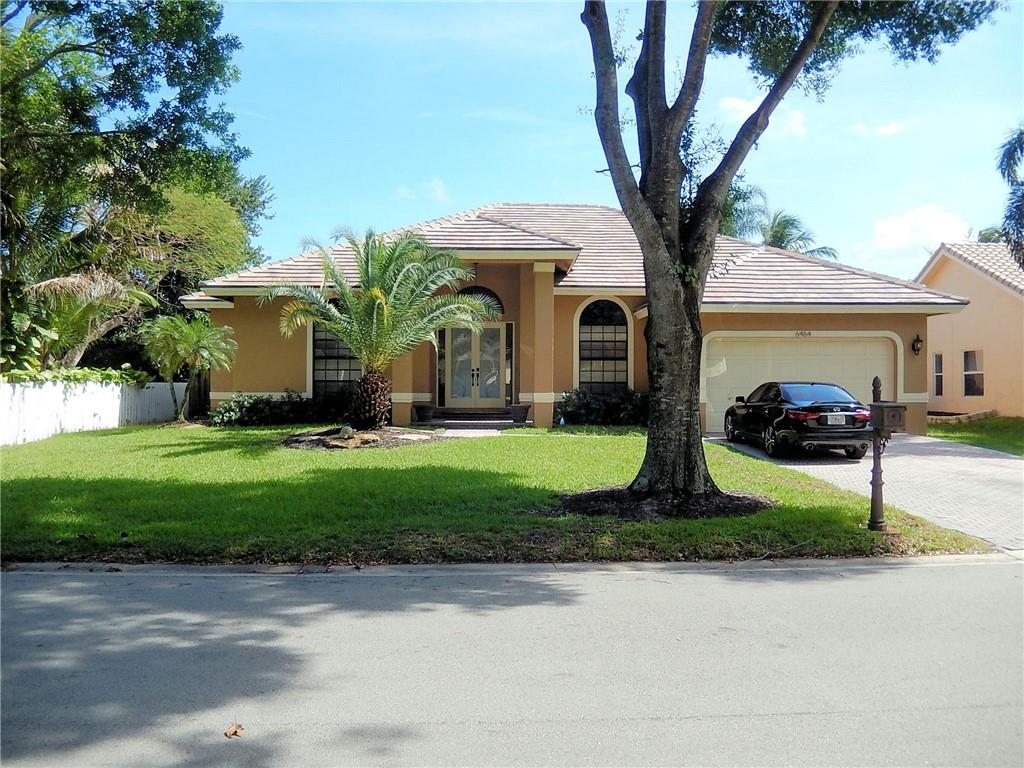 6464 NW 43rd Ct, Coral Springs, FL 33067