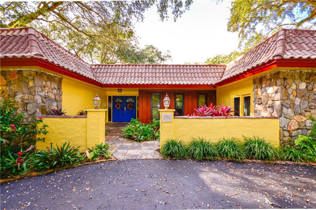 5941 SW 36th Ter, Dania Beach, FL 33312