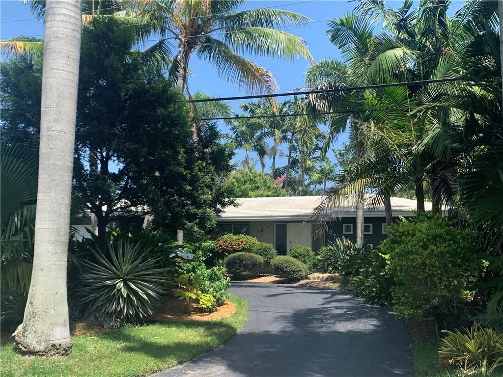 4070 NE 16th Ave, Oakland Park, FL 33334