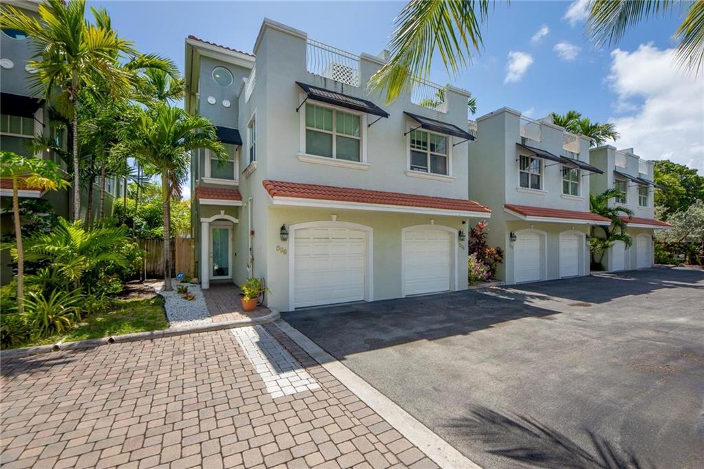738 NE 7th Ave, Fort Lauderdale, FL 33304