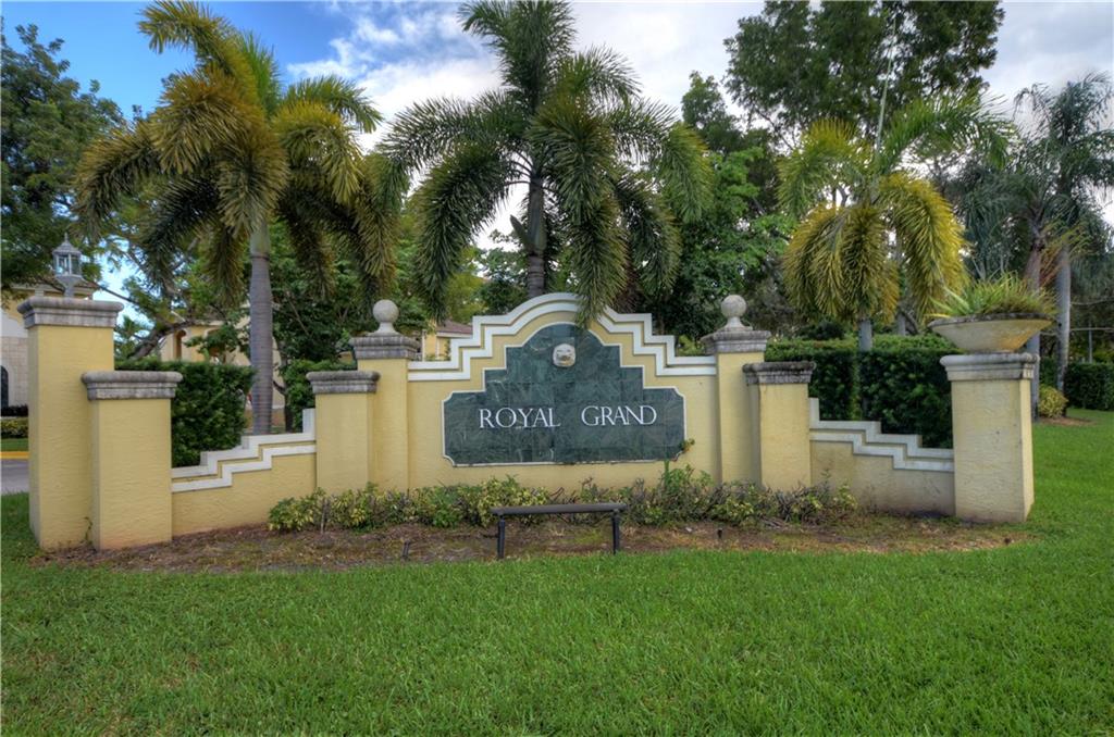 2640 S University Dr 208, Davie, FL 33328