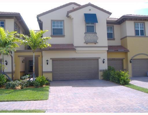 6036 NW 116th Dr, Coral Springs, FL 33076
