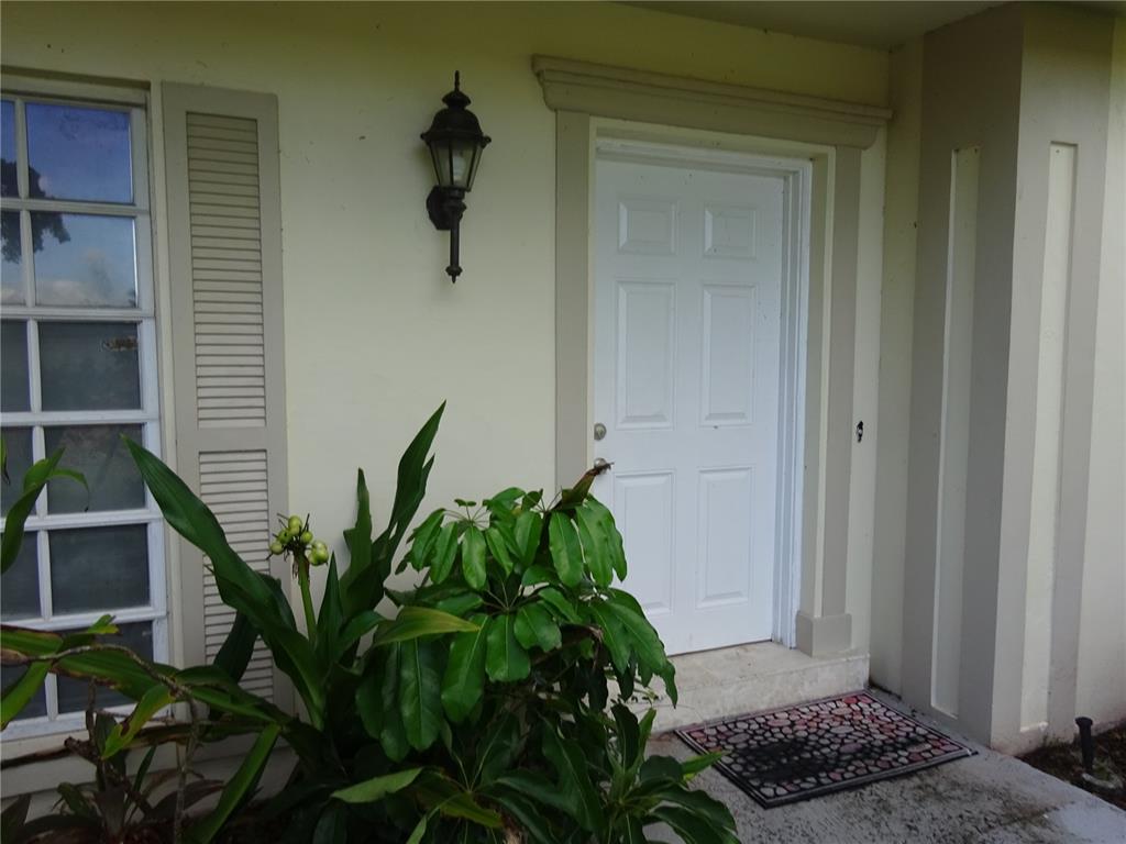 801 SW 72 AVENUE, Plantation, FL 33317