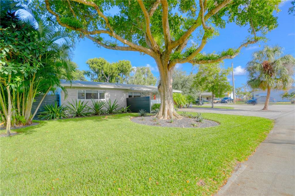 4461 NE 15th Ave