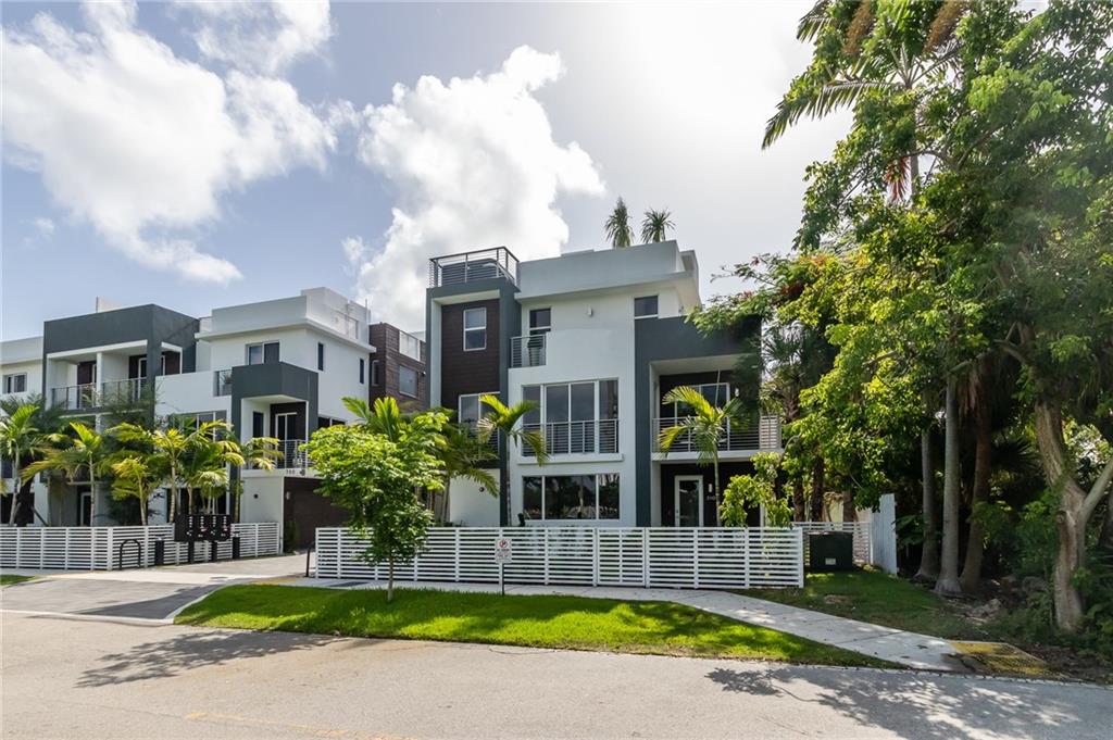 700 NE 14th Ave 310, Fort Lauderdale, FL 33304
