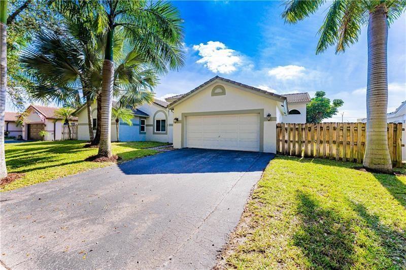 7200 SW 20th St, Plantation, FL 33317