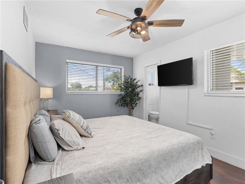 221 NW 36th St, Oakland Park, FL 33309