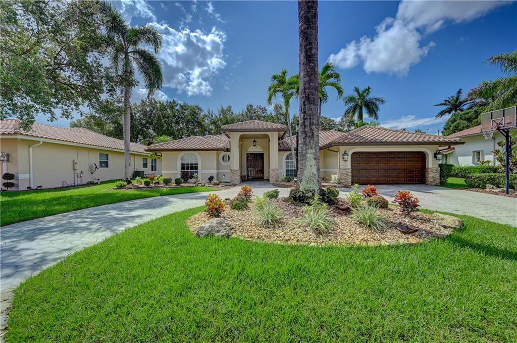 10636 NW 49th St, Coral Springs, FL 33076