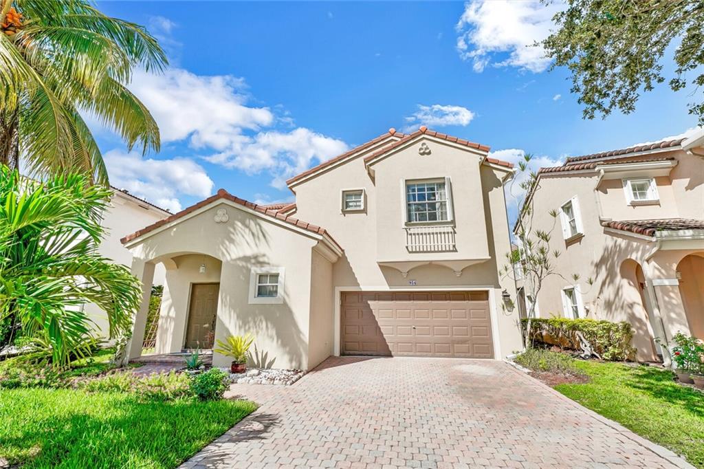 954 NW 126th Ave, Coral Springs, FL 33071
