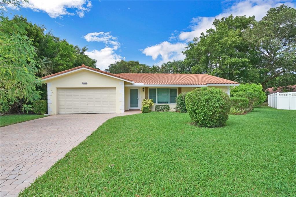 2880 NW 88th Ter, Coral Springs, FL 33065