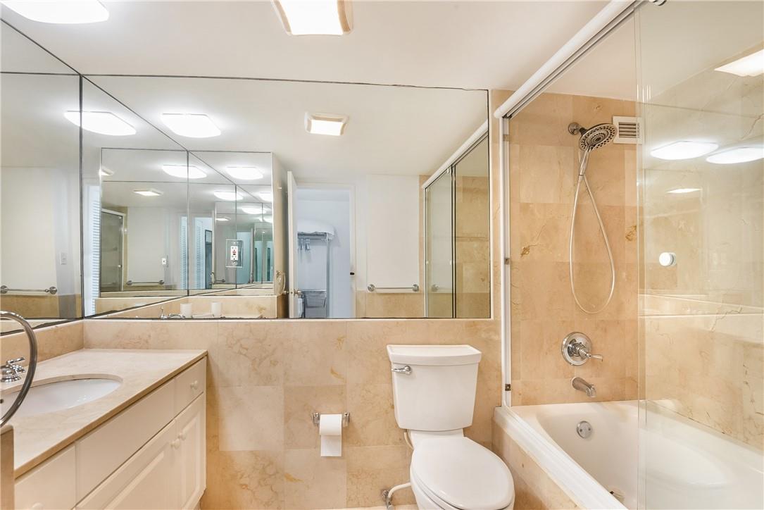 Photo 26 of Seacoast Condo Apt 1505 in Miami Beach - MLS F10352130