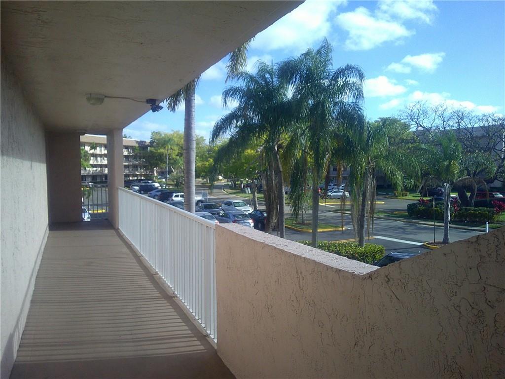 Photo 8 of home located at 2607 NW 104th Ave 407, Sunrise FL