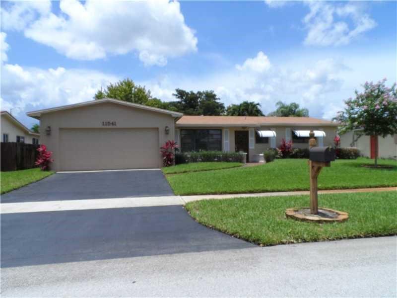 11541 NW 23rd St, Pembroke Pines, FL 33026