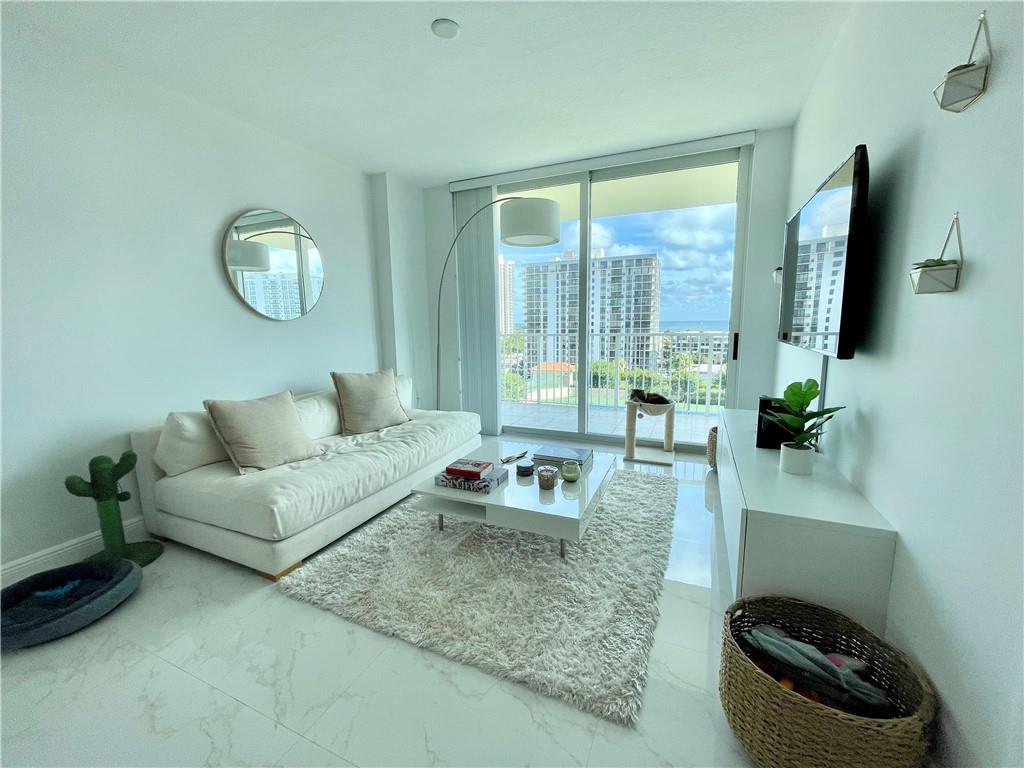 3020 NE 32nd Ave 905