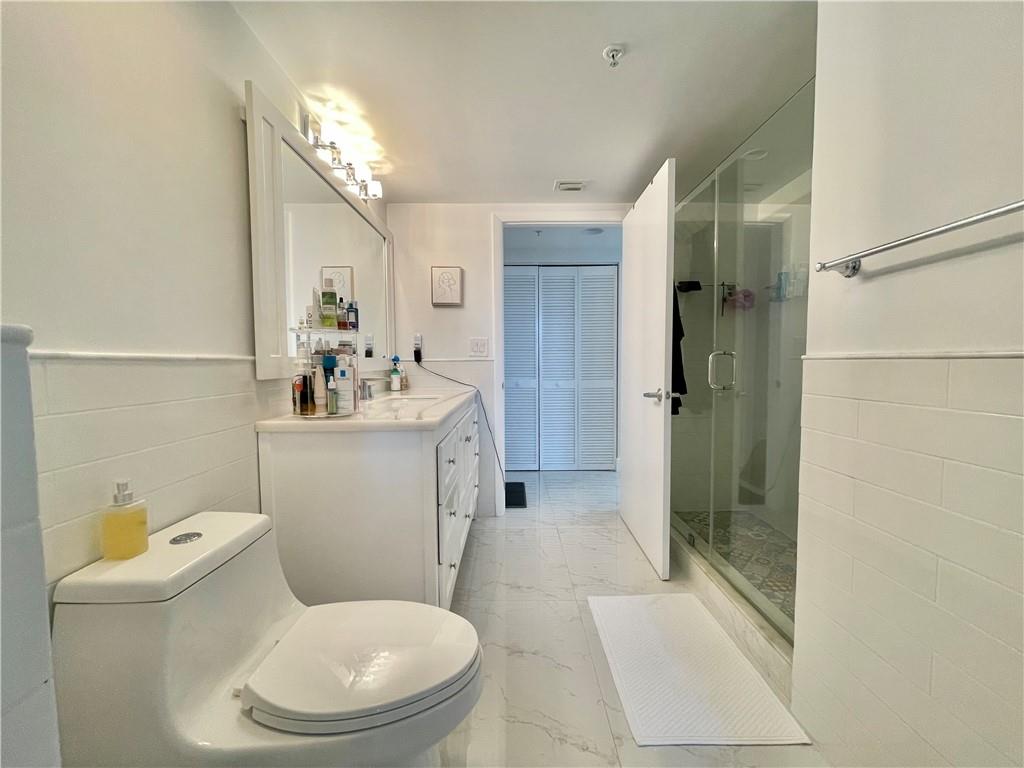 3020 NE 32nd Ave 905