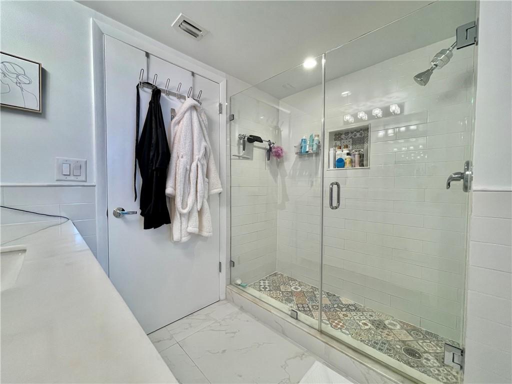 3020 NE 32nd Ave 905