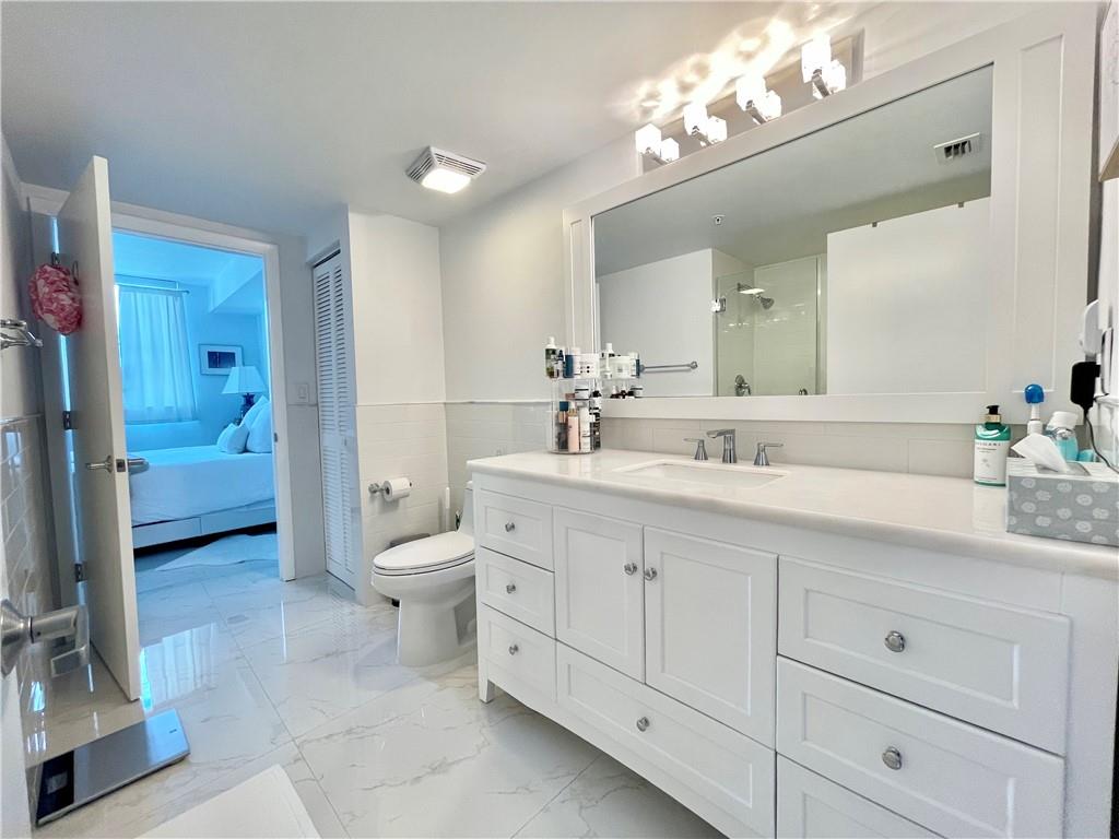 3020 NE 32nd Ave 905