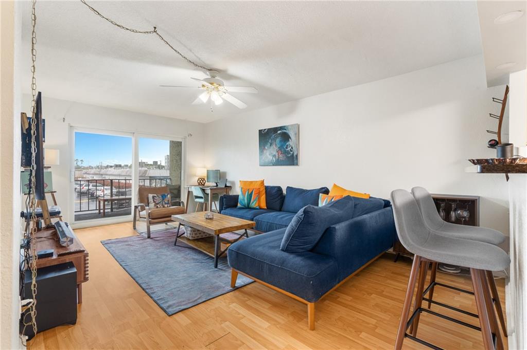 3004 NE 5th Ter 216-C