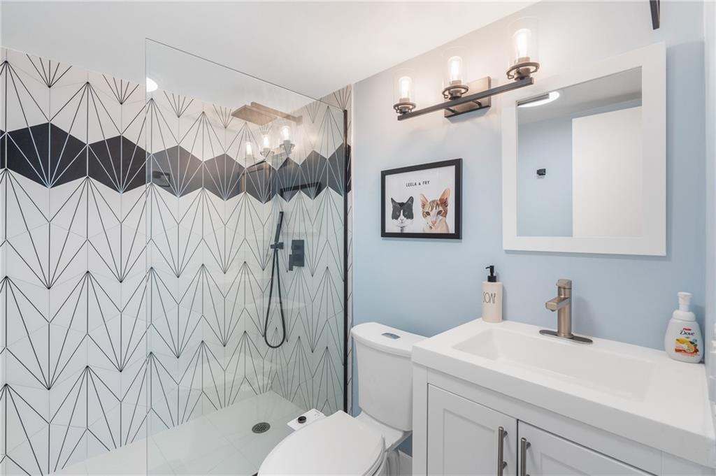 3004 NE 5th Ter 216-C