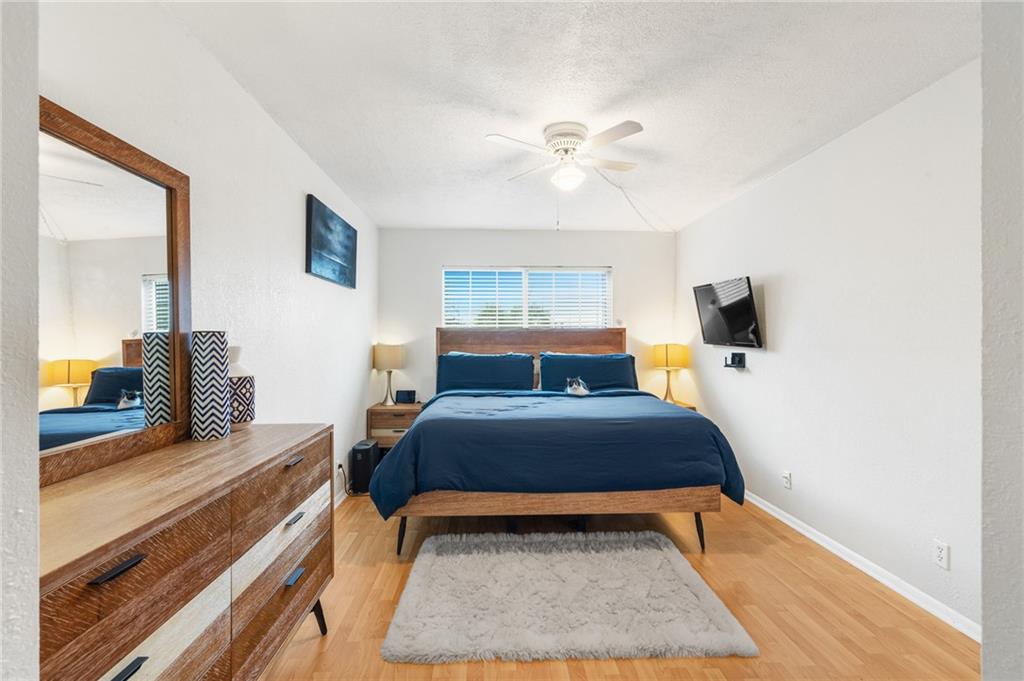 3004 NE 5th Ter 216-C