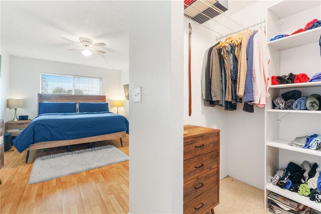 3004 NE 5th Ter 216-C