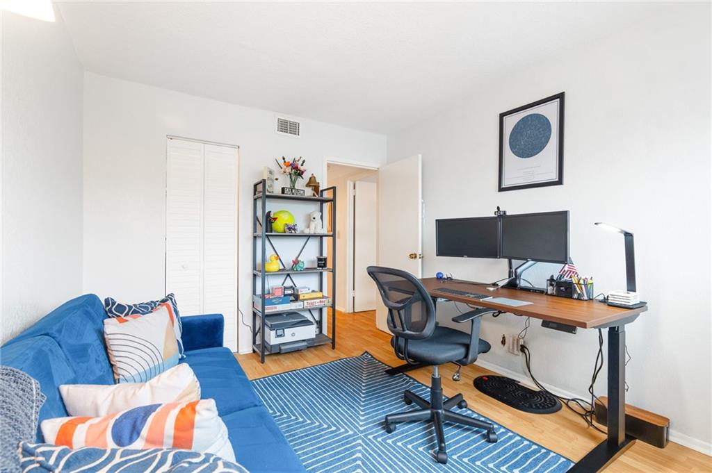 3004 NE 5th Ter 216-C