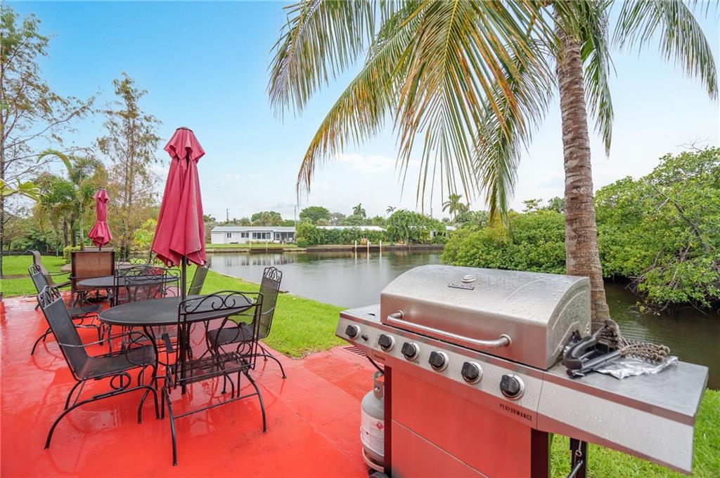 3004 NE 5th Ter 216-C