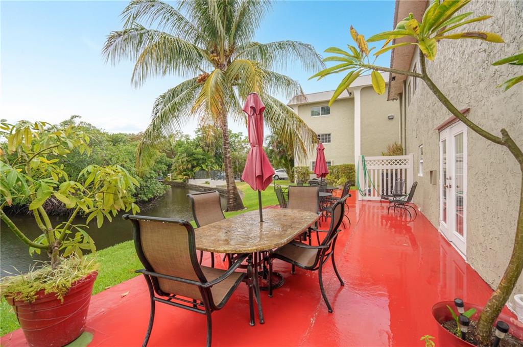 3004 NE 5th Ter 216-C