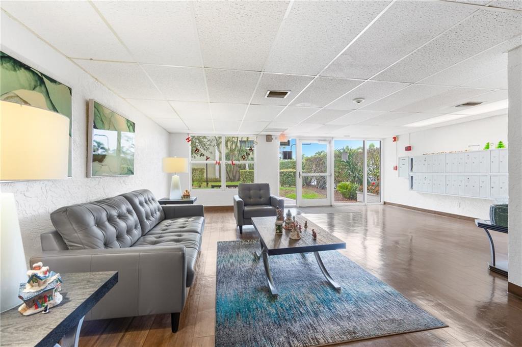 3004 NE 5th Ter 216-C