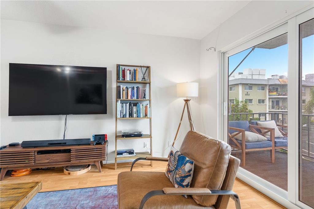 3004 NE 5th Ter 216-C