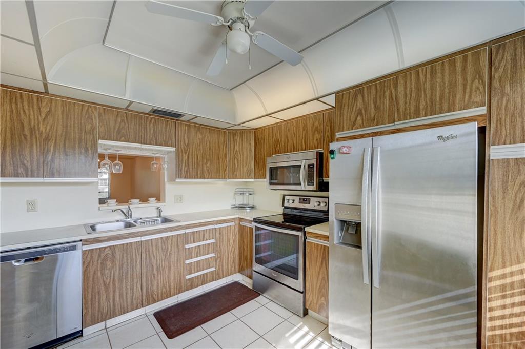 2001 Granada Dr D2, Coconut Creek, FL 33066