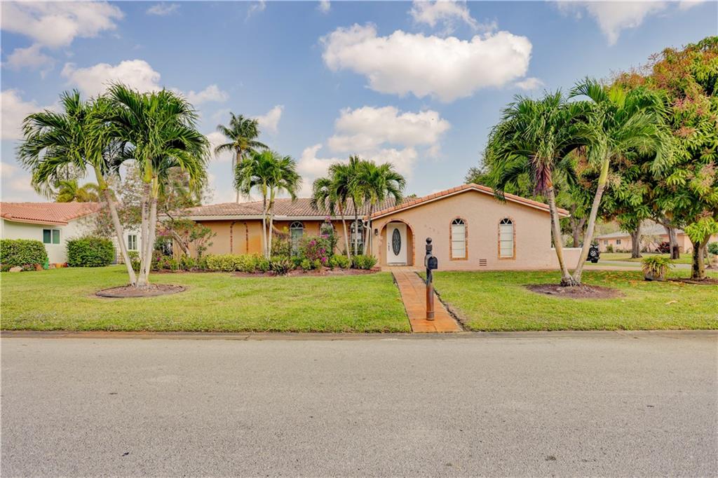 8453 NW 14th St, Coral Springs, FL 33071