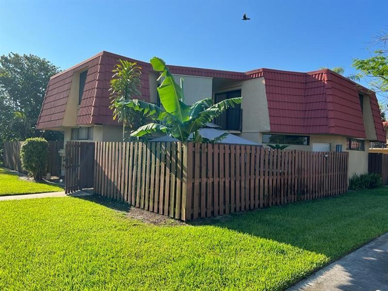 22952 OXFORD PLACE 18-A 18-4, Boca Raton, FL 33433