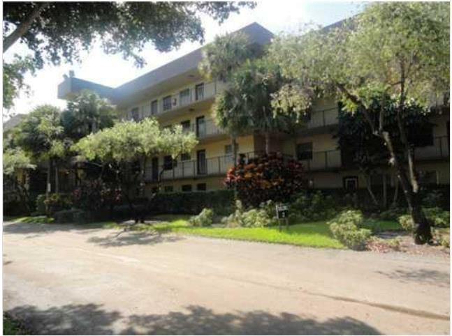 3341 NW 47th Ter 409, Lauderdale Lakes, FL 33319