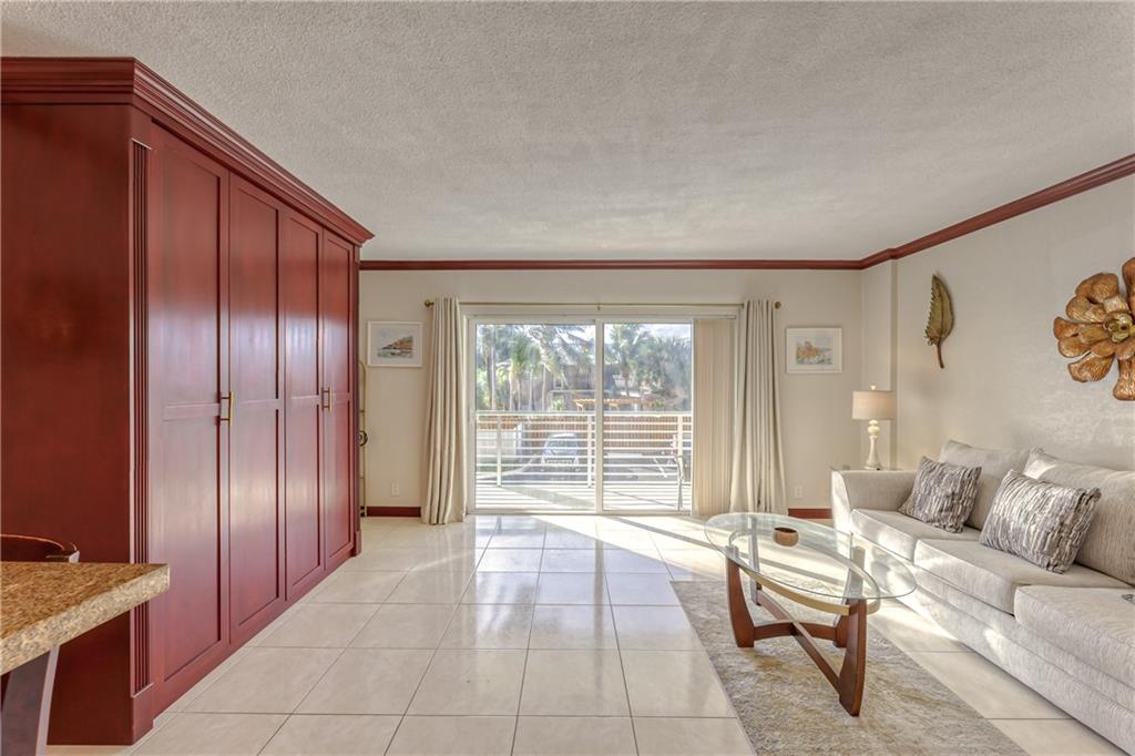 2900 NE 30th St C-2, Fort Lauderdale, FL 33306