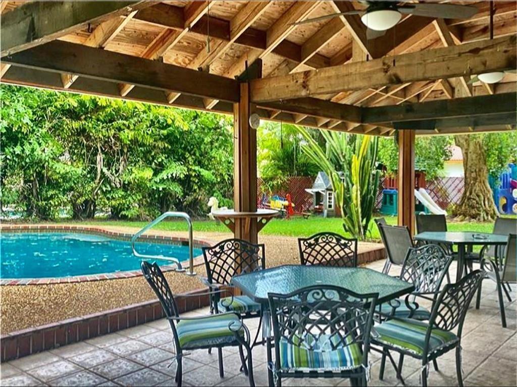 12088 NW 27th Street, Coral Springs, FL 33065