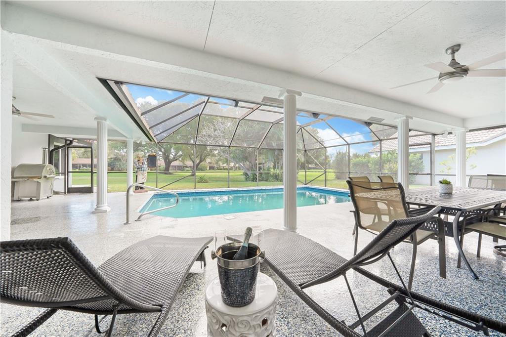 2056 Deer Creek Woodlake Cir, Deerfield Beach, FL 33442