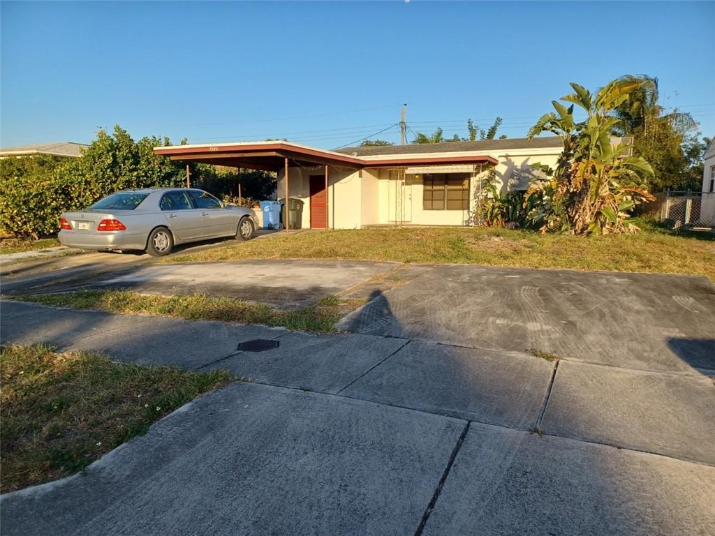 5240 NE 3rd Ter, Oakland Park, FL 33334