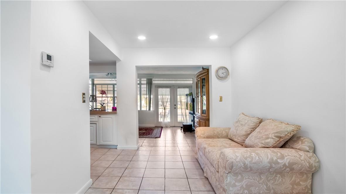 Photo 4 of home located at 4501 NW 49th Dr, Tamarac FL