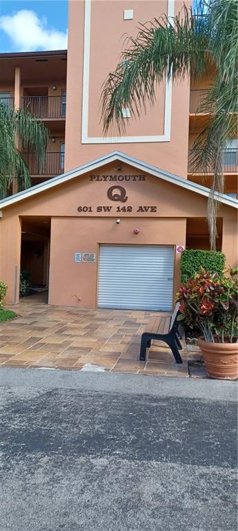 601 SW 142nd Ave 407, Pembroke Pines, FL 33027