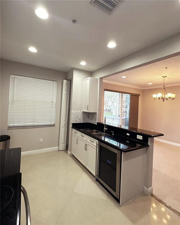 2851 W Prospect Rd 1102